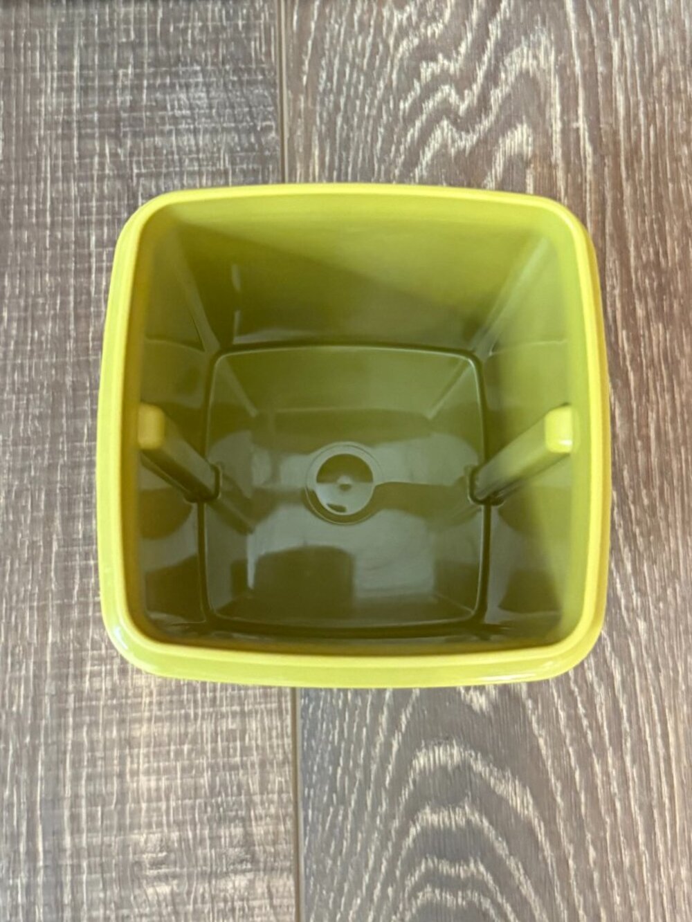Tupperware Pick-A-Deli Pickle Container - Picture 6 of 13